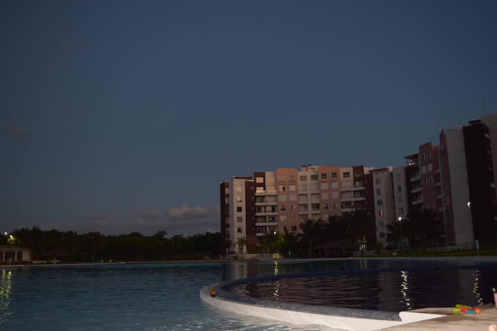 Departamento Moderno con Vista a la Laguna en Dream Lagoons