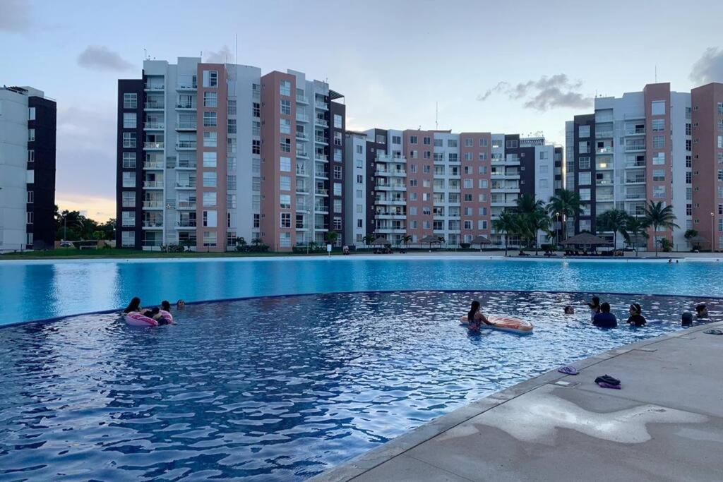 Departamento Moderno con Vista a la Laguna en Dream Lagoons