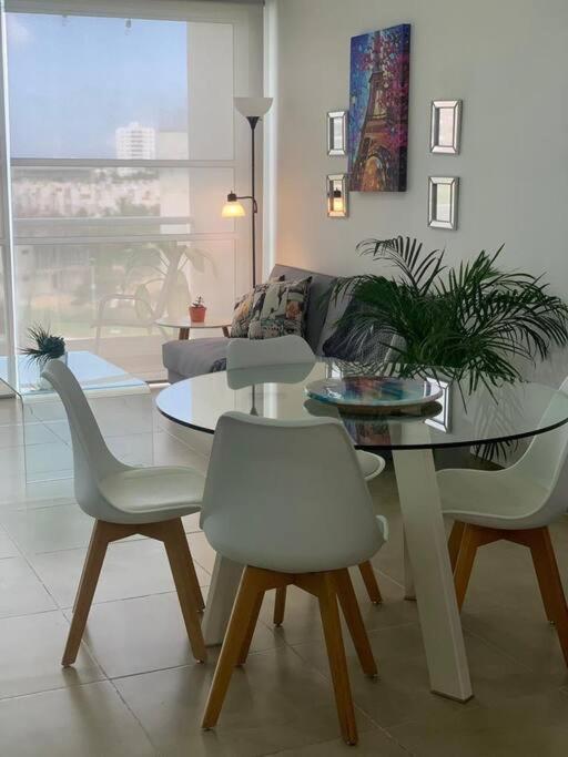 Departamento Moderno con Vista a la Laguna en Dream Lagoons