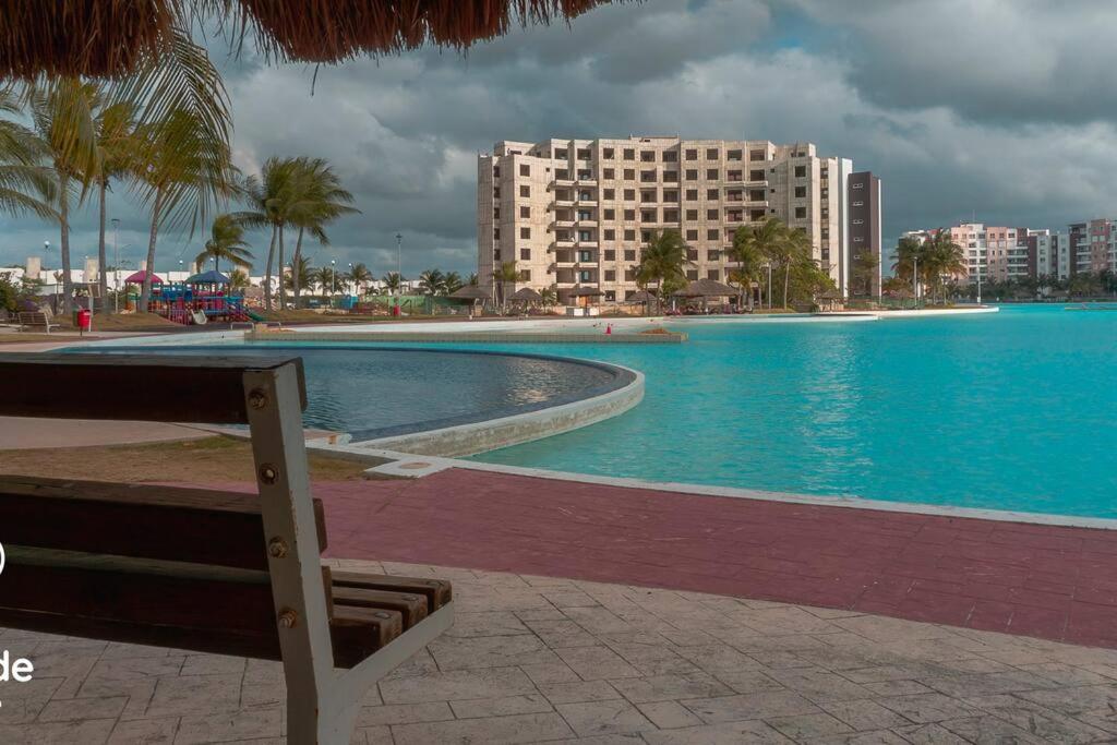 Departamento Moderno con Vista a la Laguna en Dream Lagoons