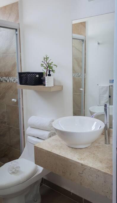 Departamento Moderno con Vista a la Laguna en Dream Lagoons