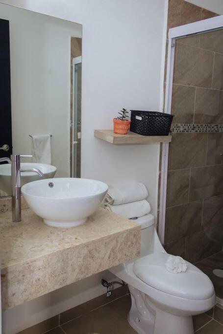 Departamento Moderno con Vista a la Laguna en Dream Lagoons