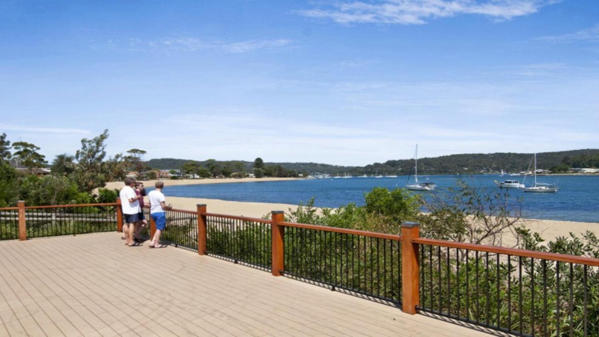 Luro 2 - Waterfront Luxury