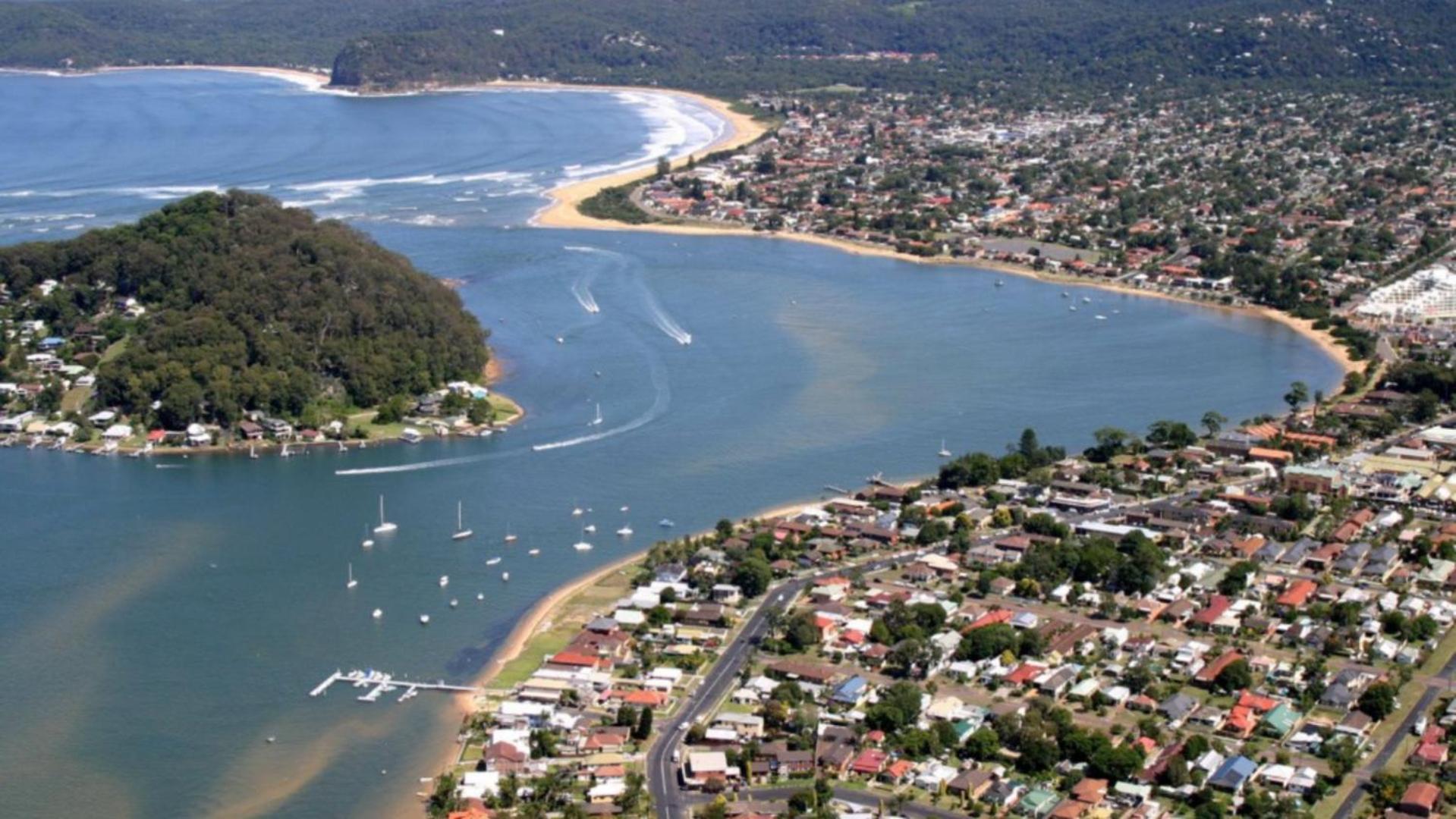 Beachcomber - Waterfront Umina Beach Wifi