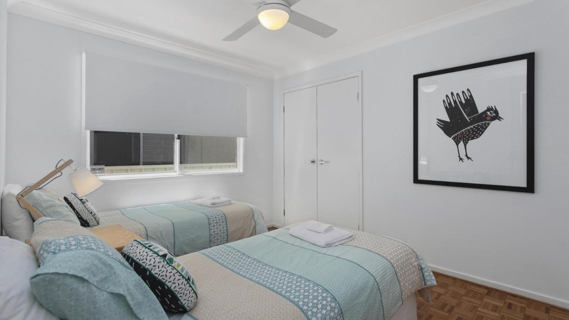 Family Beachhouse - Waterfront Ettalong Beach