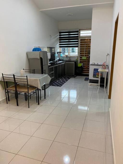 Homestay Dafinah with swimming pool photo 6