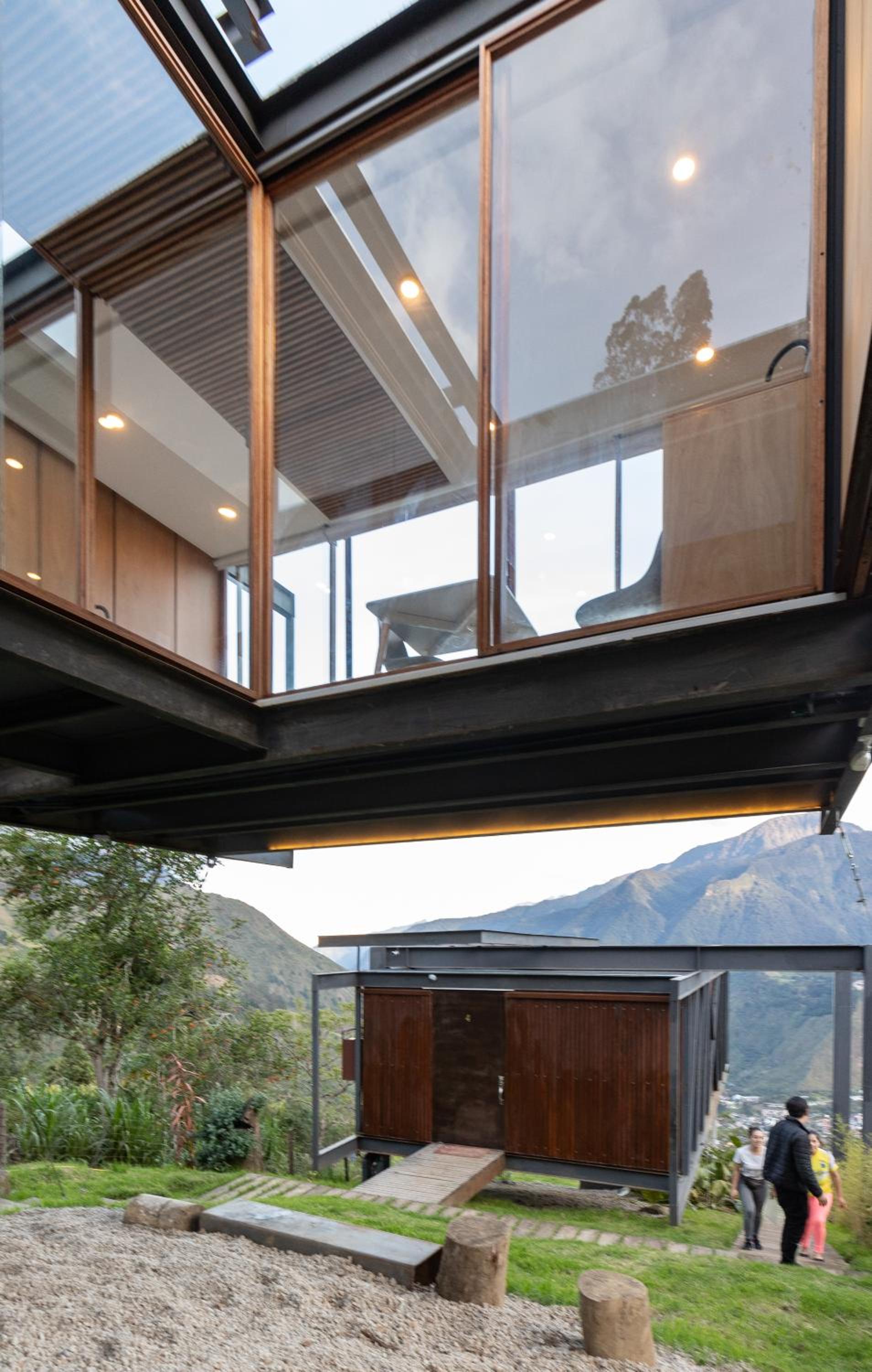 Deluxe volcán Primeras suites colgantes del mundo