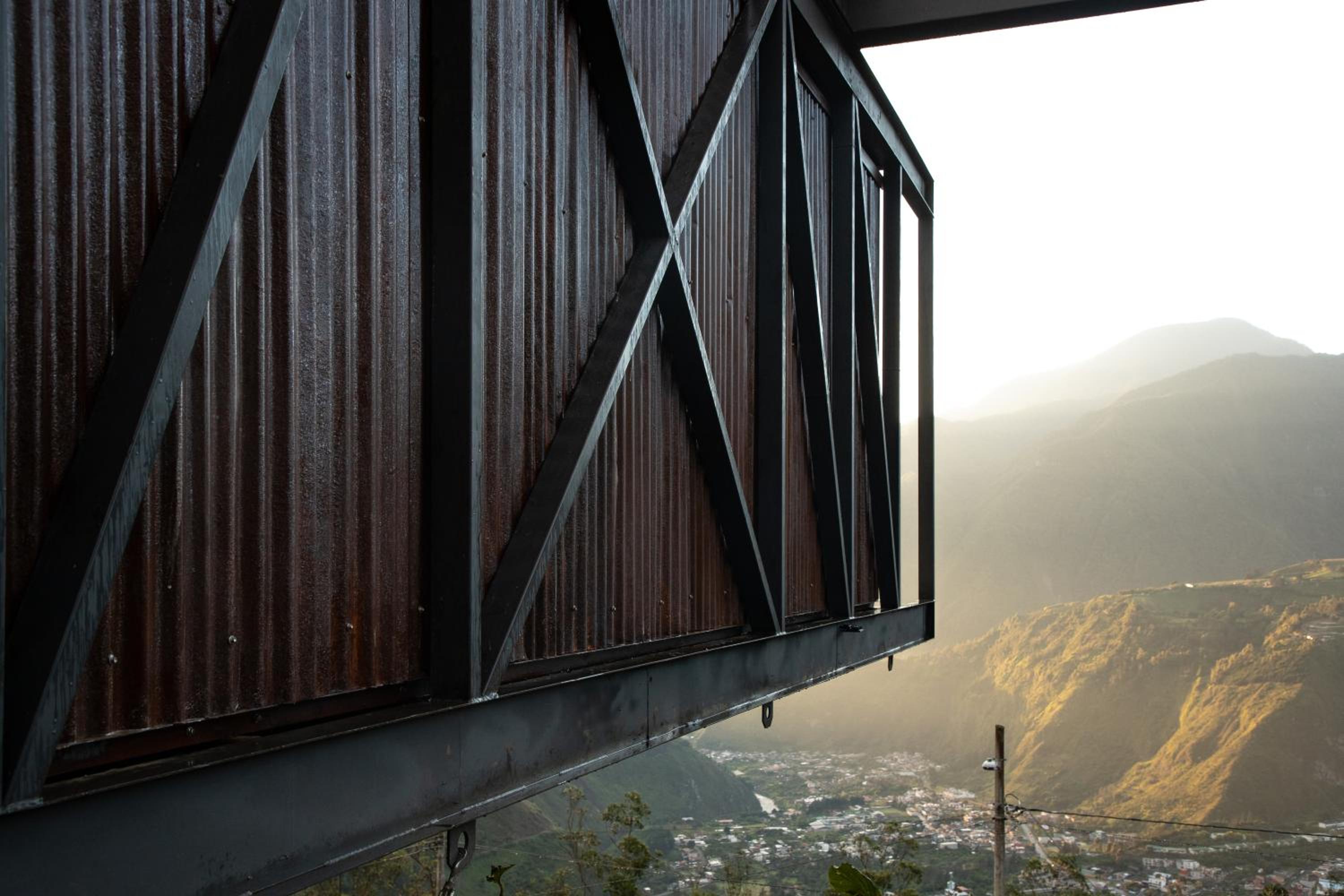 Deluxe volcán Primeras suites colgantes del mundo