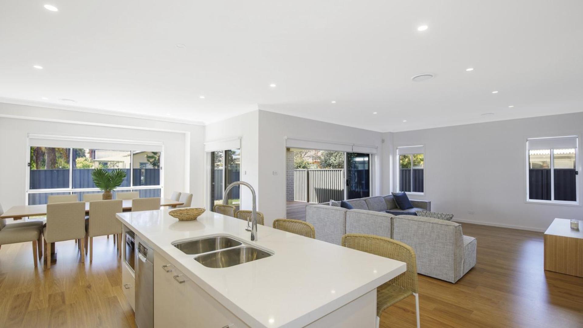 Ocean Breeze - Umina Beach