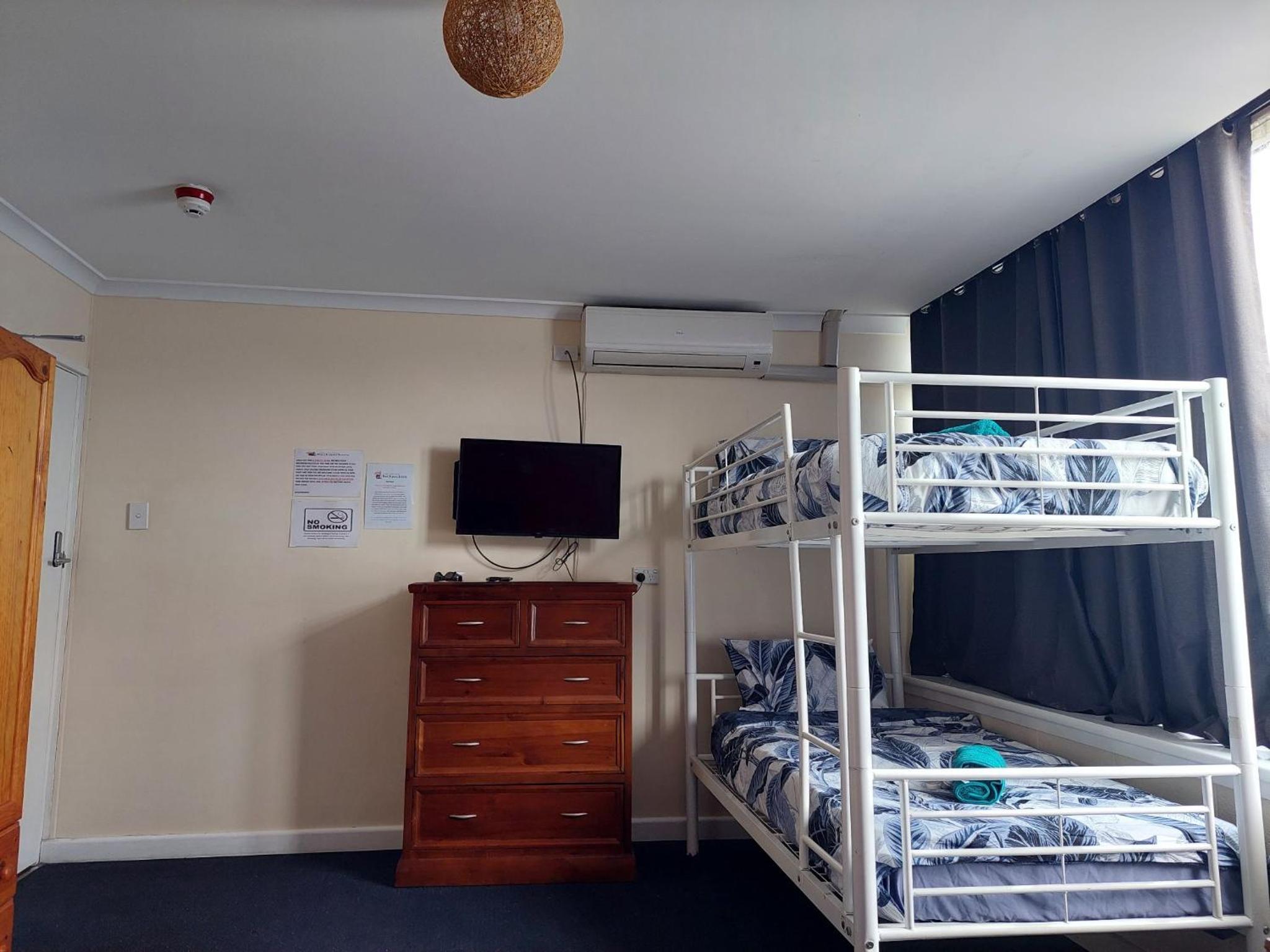 Port Adelaide Backpackers