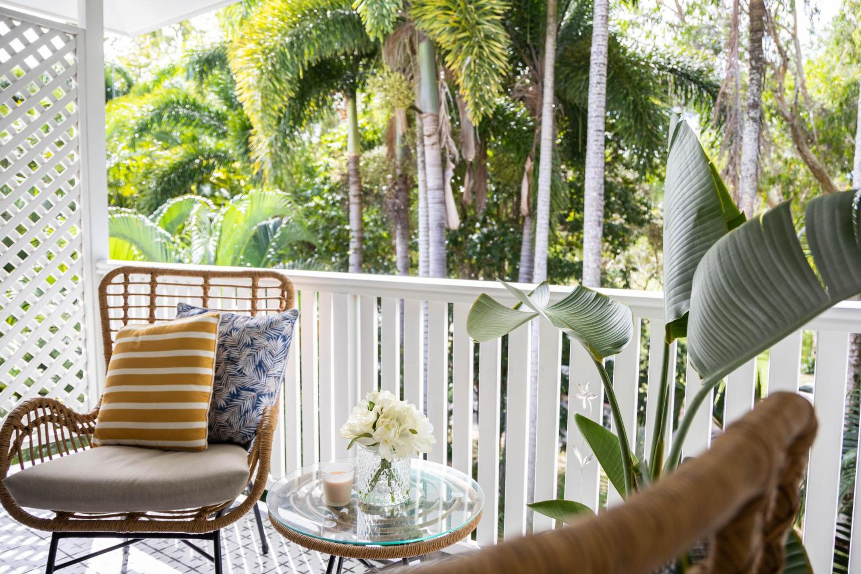 Noir-Luxe In Port Douglas, newly renovated May 2023