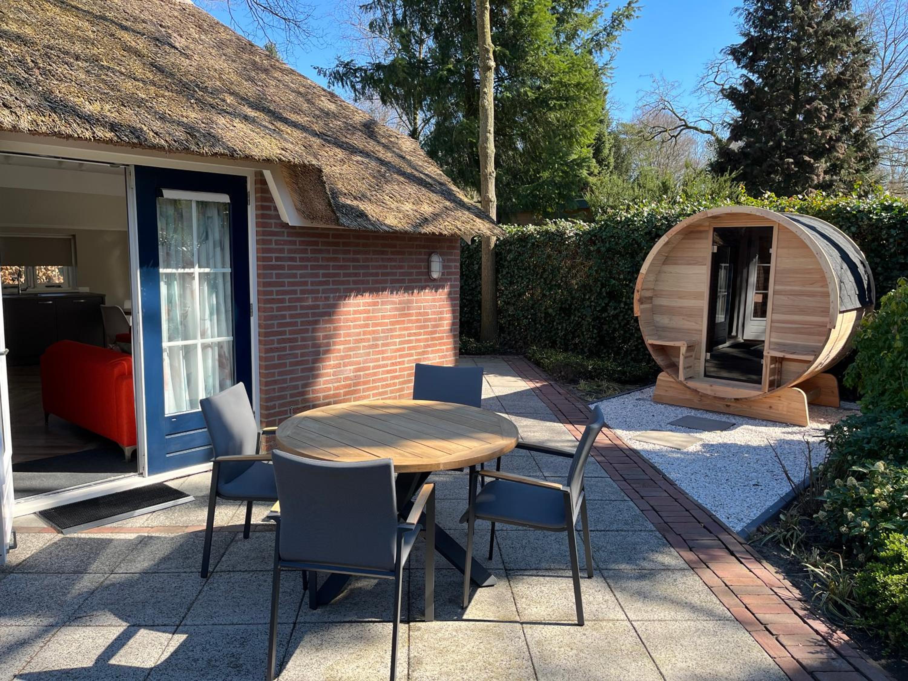 Villa Victoria with sauna in Ermelo