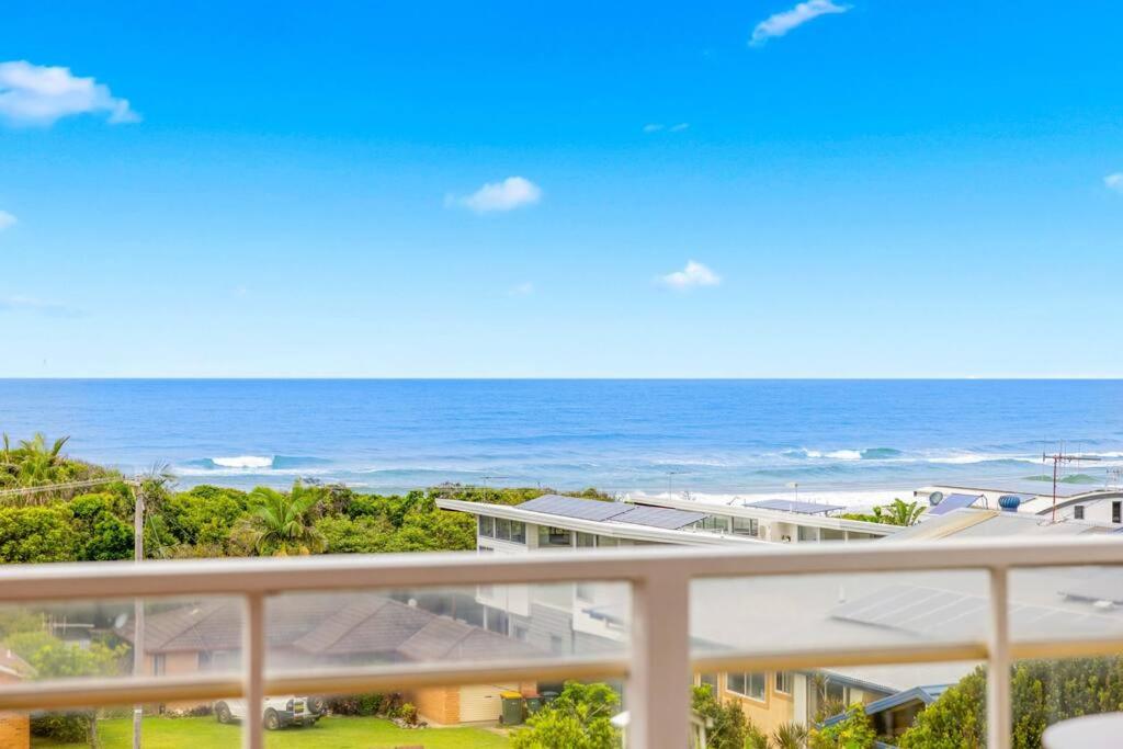 Sun Catcher - ocean views, walk to beach, lake, cafés, shops