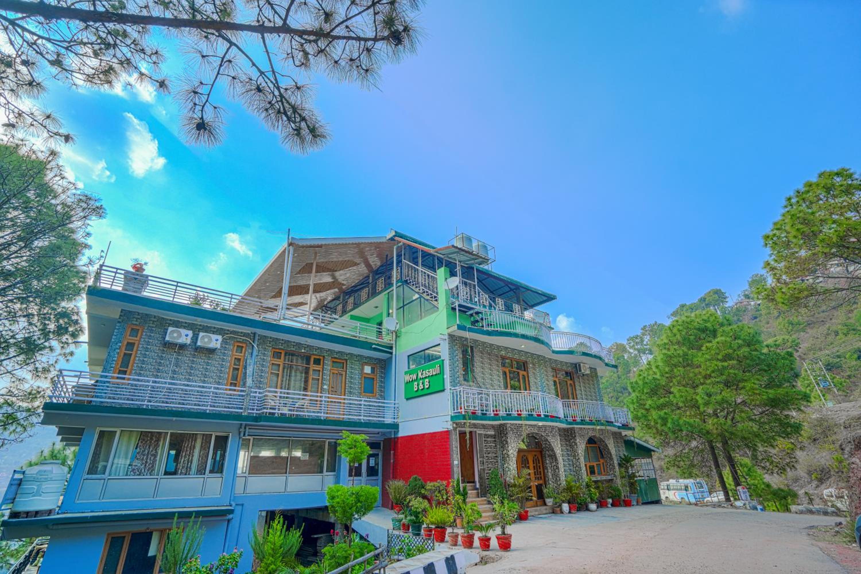 Wow Homestay I Kasauli view 5