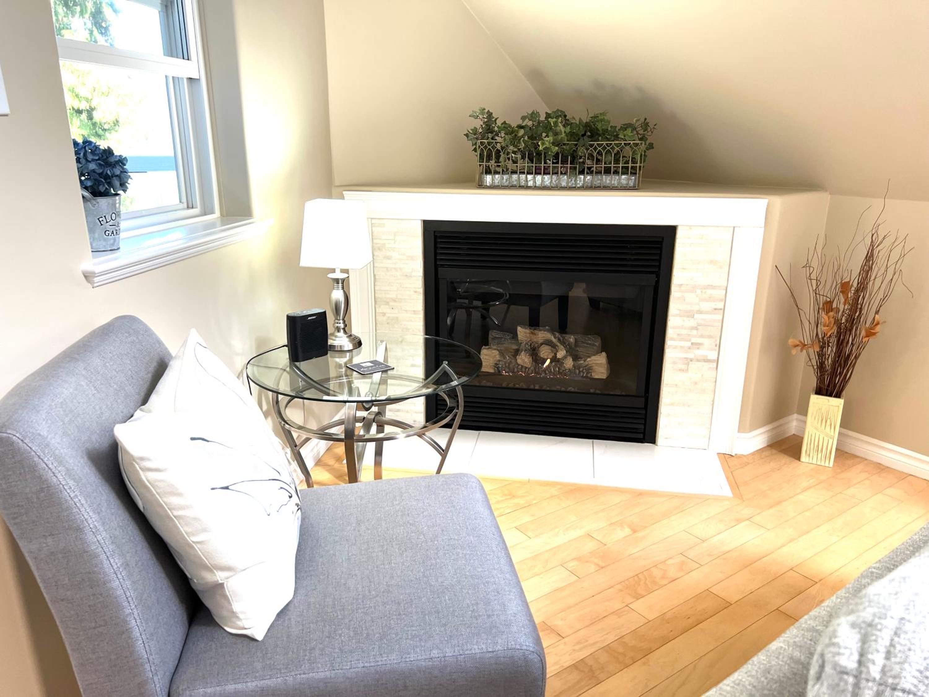 Sea and Cedar Retreat-a home in a tranquil setting