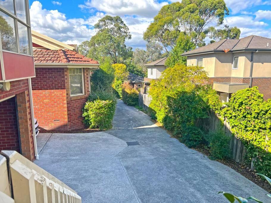 Charming Convenient 2BR Compact House Ringwood