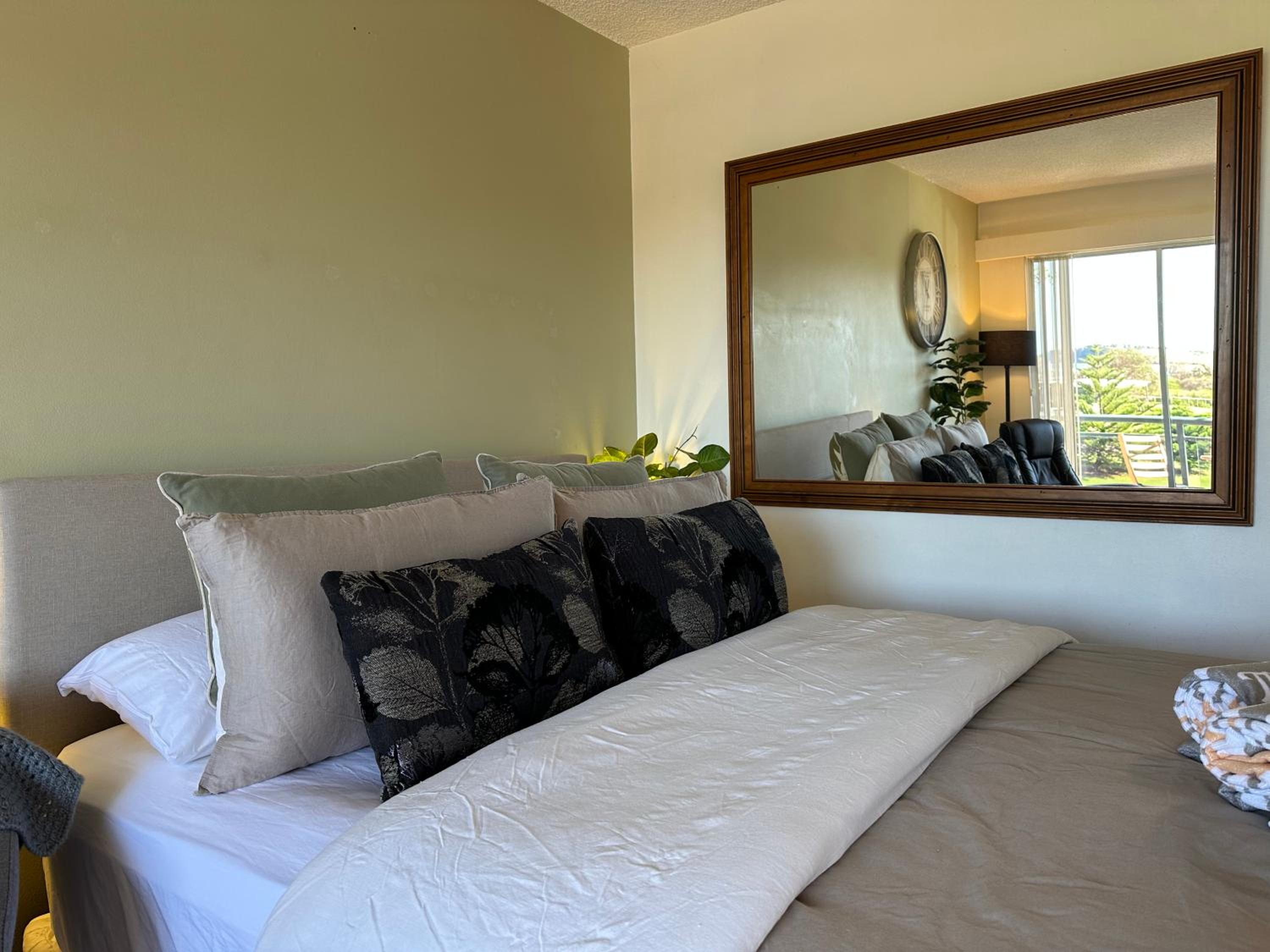 Dee Why Beach - Surfrider Studio 22