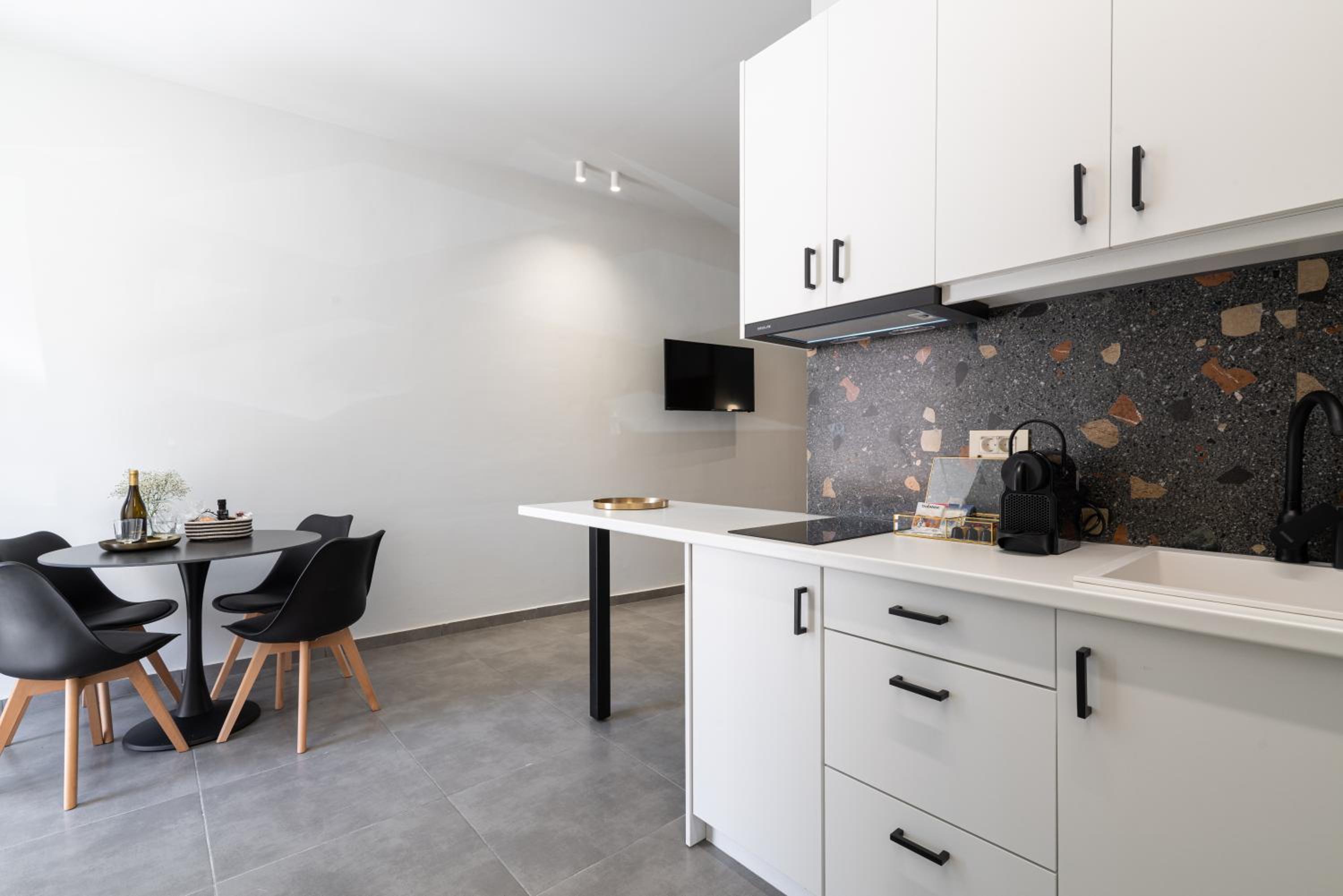 Meliora Suites