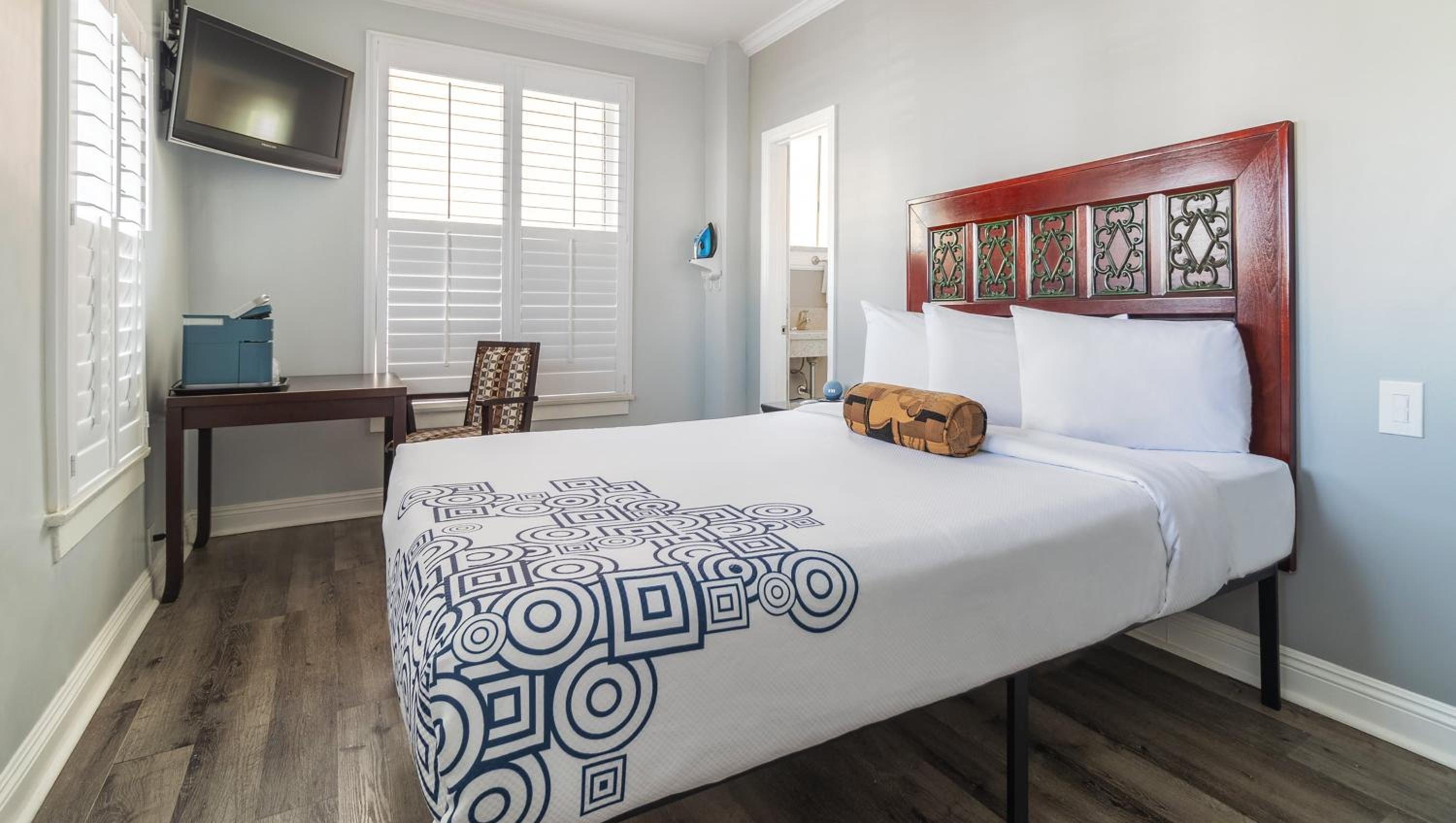 Cypress Vacations - Greenleaf Hotel Long Beach Convention Center - Property Image 1