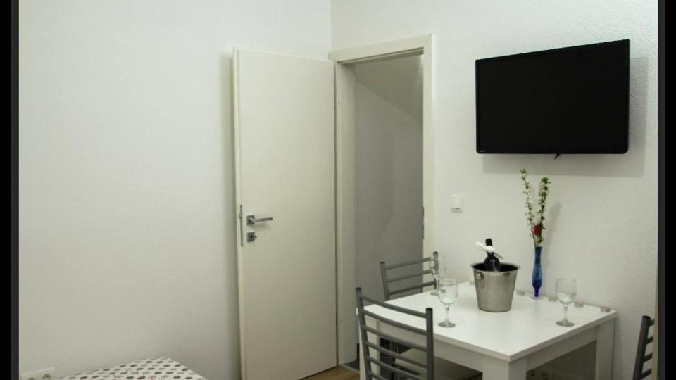 Photo 33