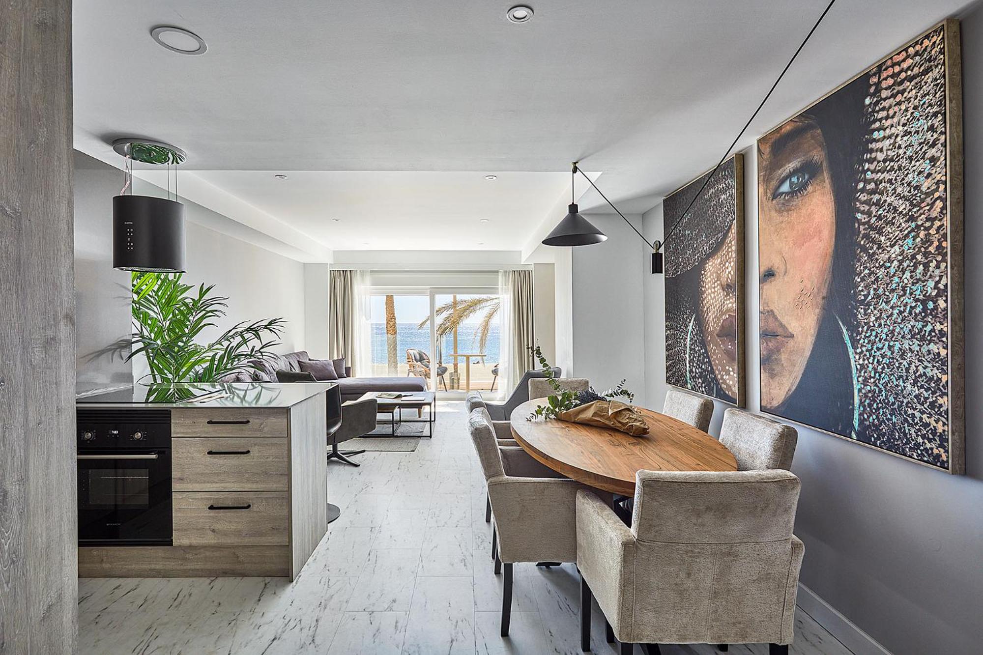 Apartaments Paseo Marítimo by Expoholidays