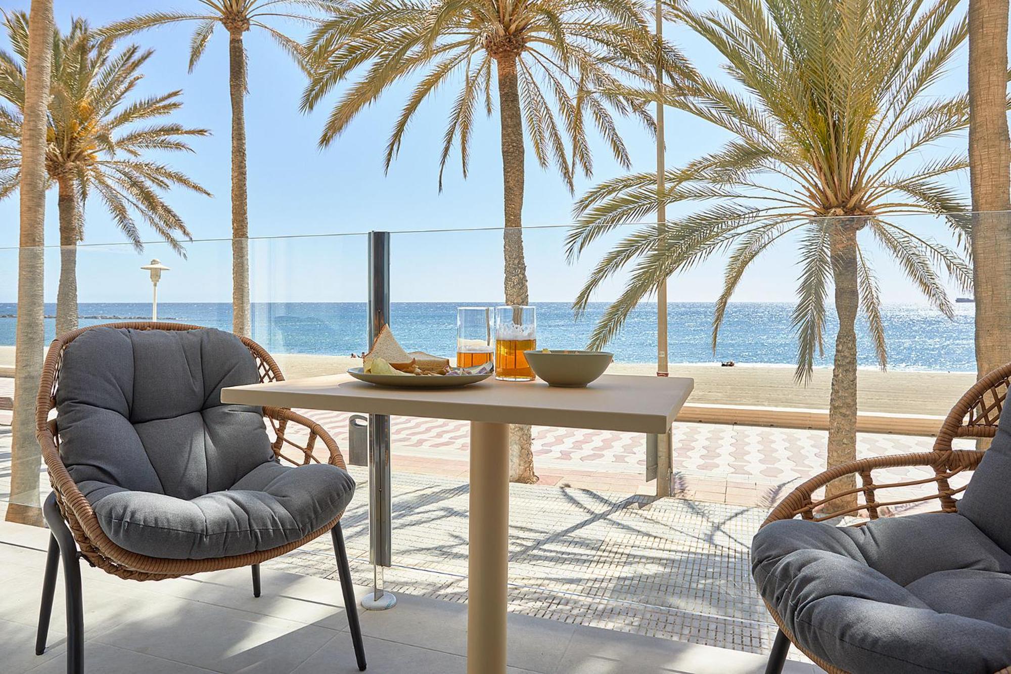 Apartaments Paseo Marítimo by Expoholidays