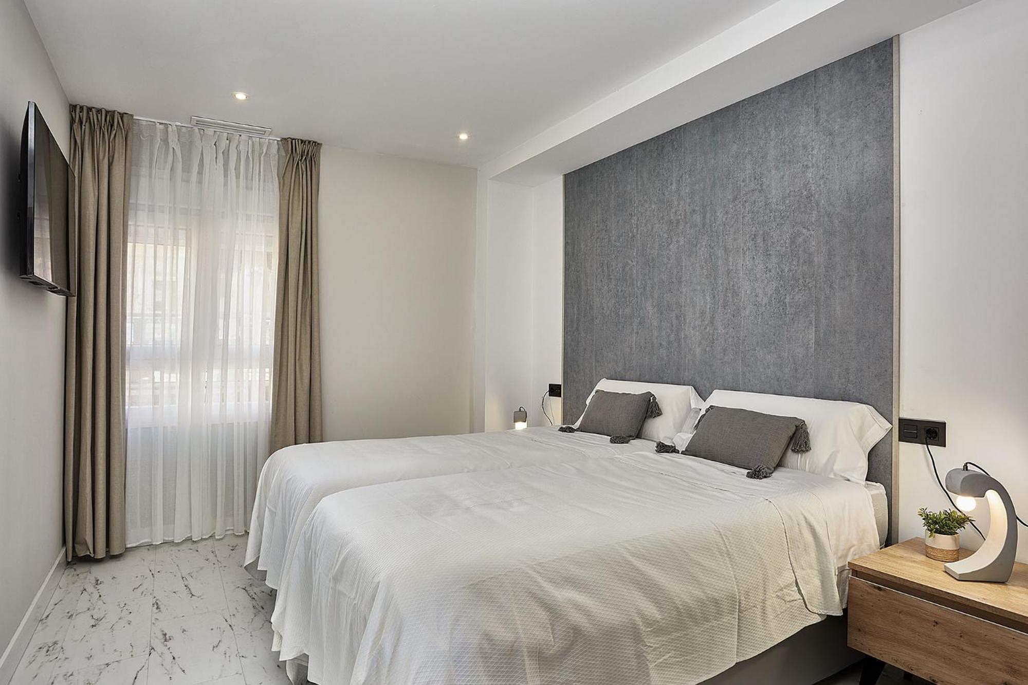 Apartaments Paseo Marítimo by Expoholidays