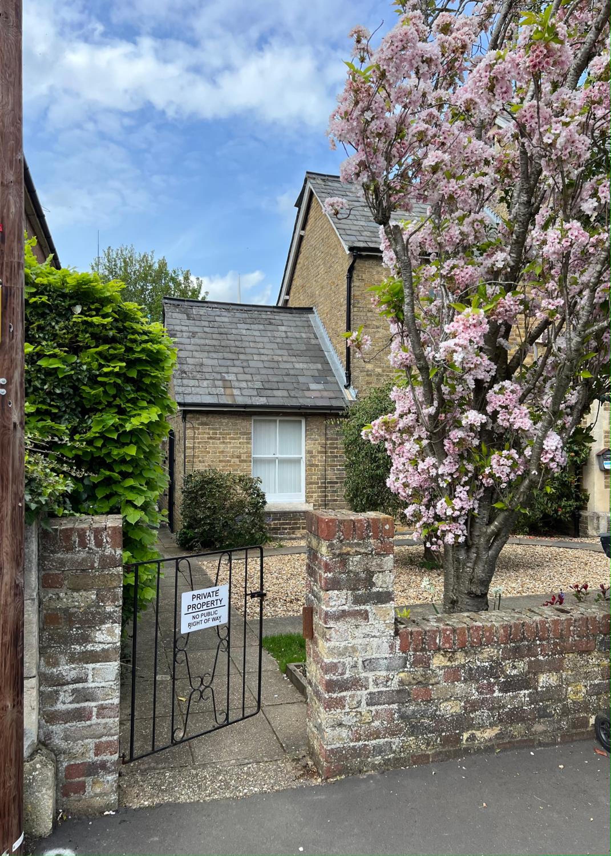 Basingstoke Vacations - The Snicket Apartment - Property Image 4