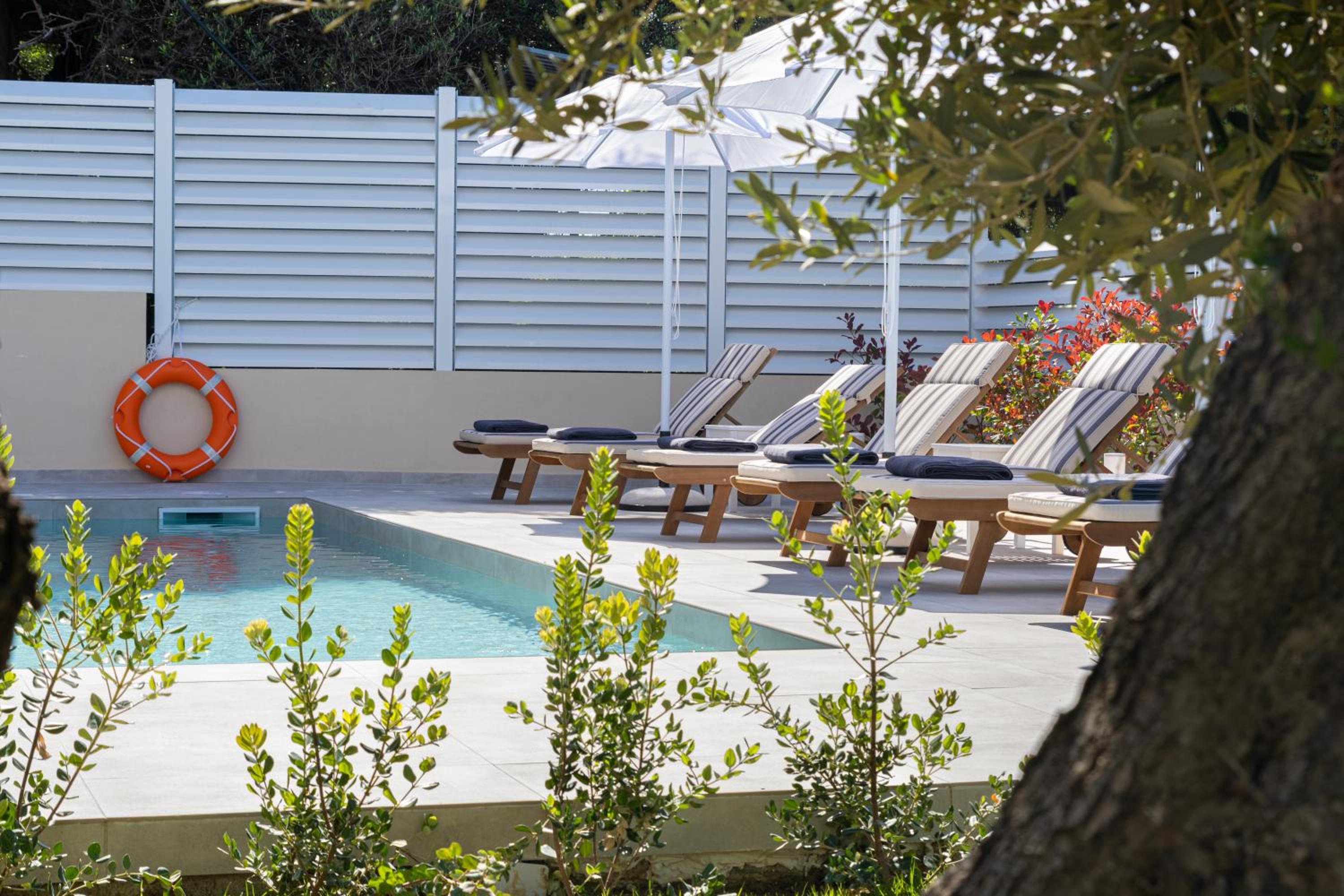 Meliora Suites