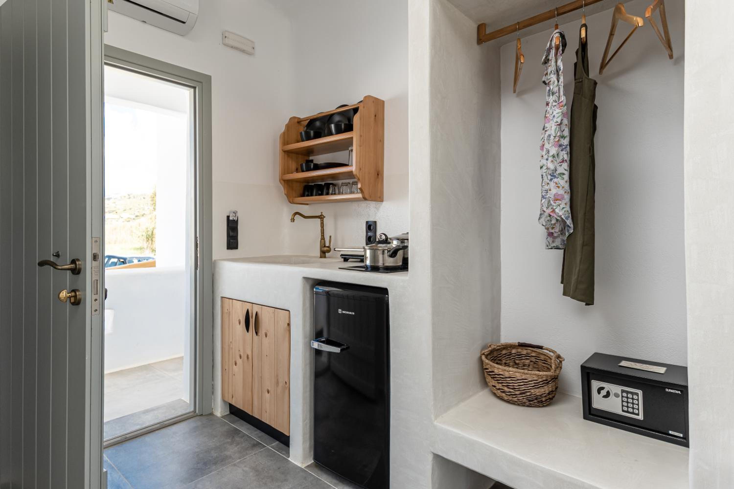 Sunshine Plaka Naxos