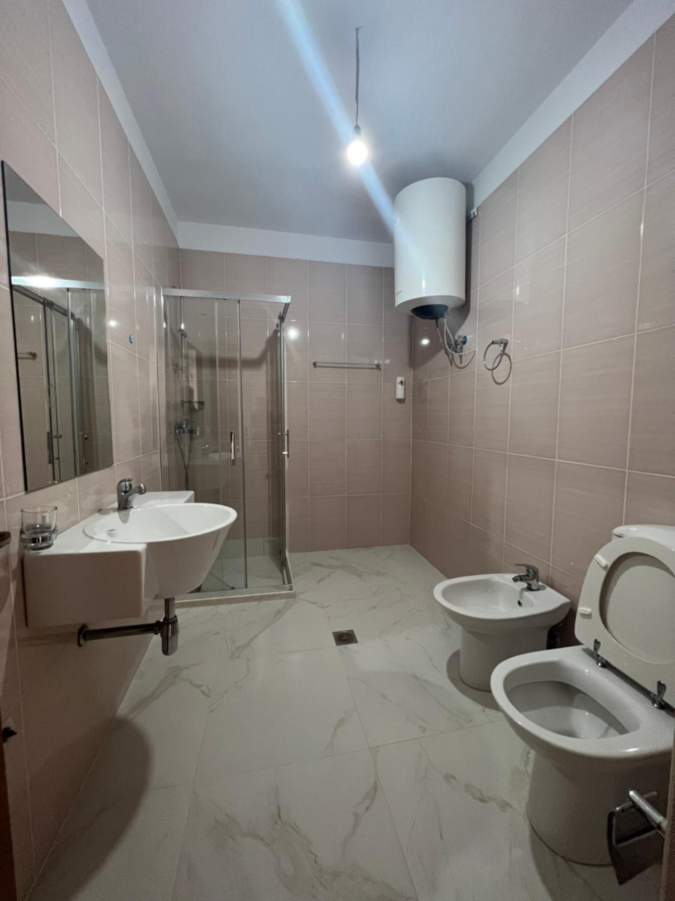 Center-sea view apartament,Sarande