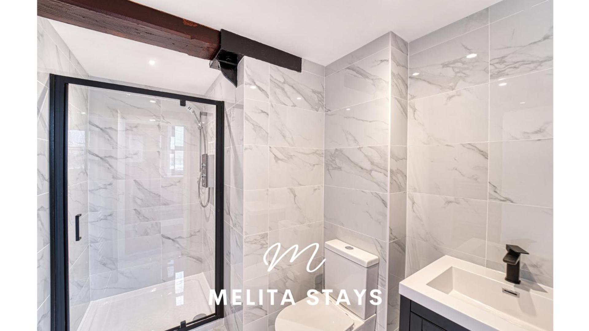 Modern 1 bedroom apartment