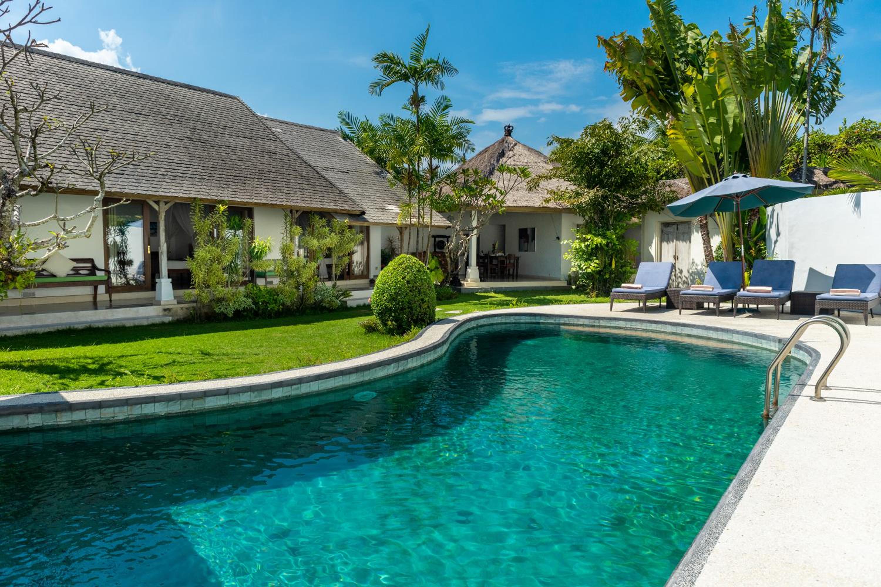 Villa Damai Kecil Seminyak by Adam Jyota Management — recepcion & lobby
