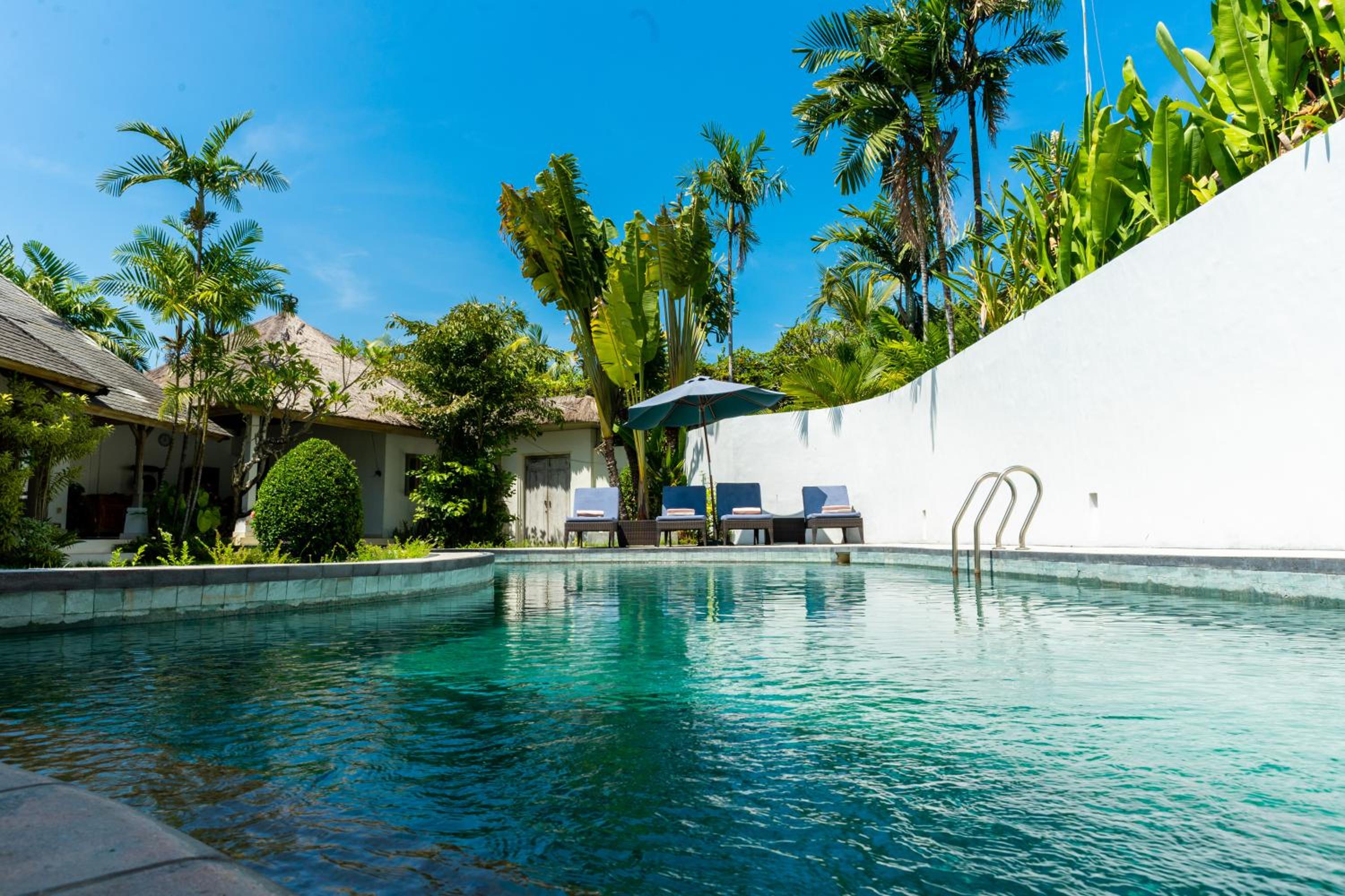 Villa Damai Kecil Seminyak by Adam Jyota Management — recepcion & lobby