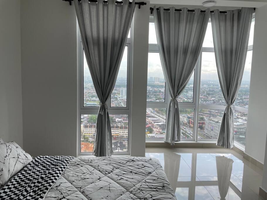 New Twin Galaxy 2BR Near JB Town/KSL/CIQ
