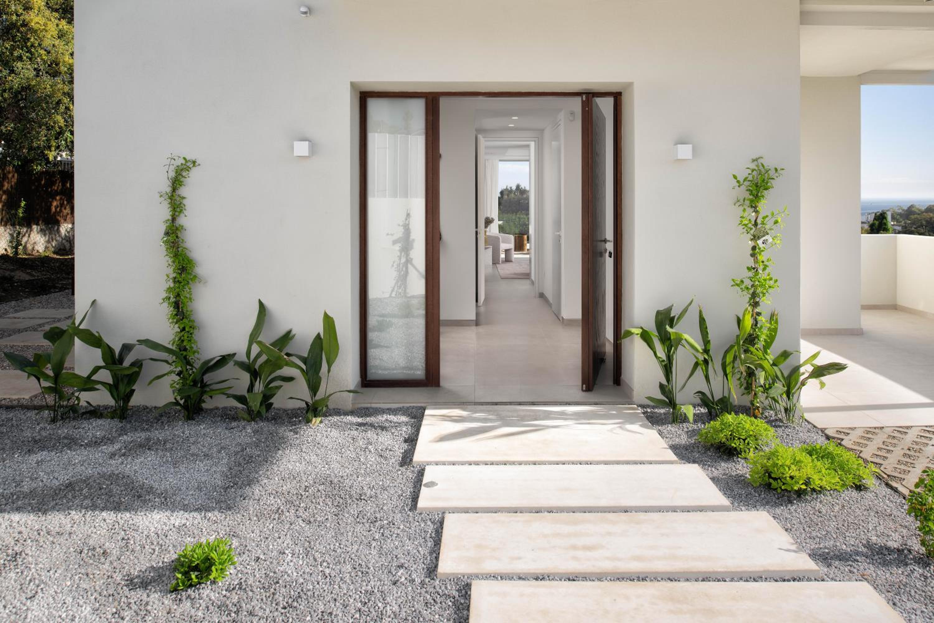 Luxury Villa Alma Pool, Garden & Parking