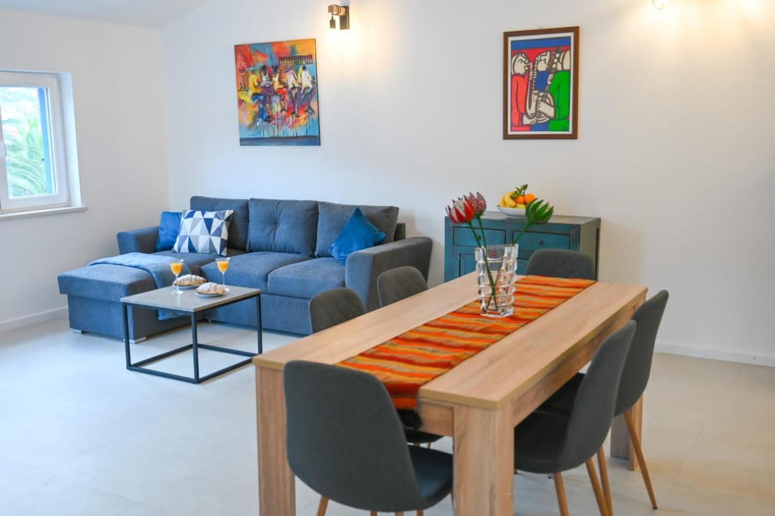Apartment Leo Blue view 2