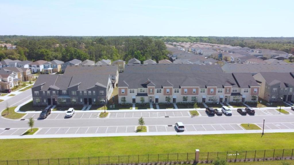 Beautiful Town Home with Splash Pool-1648TPC