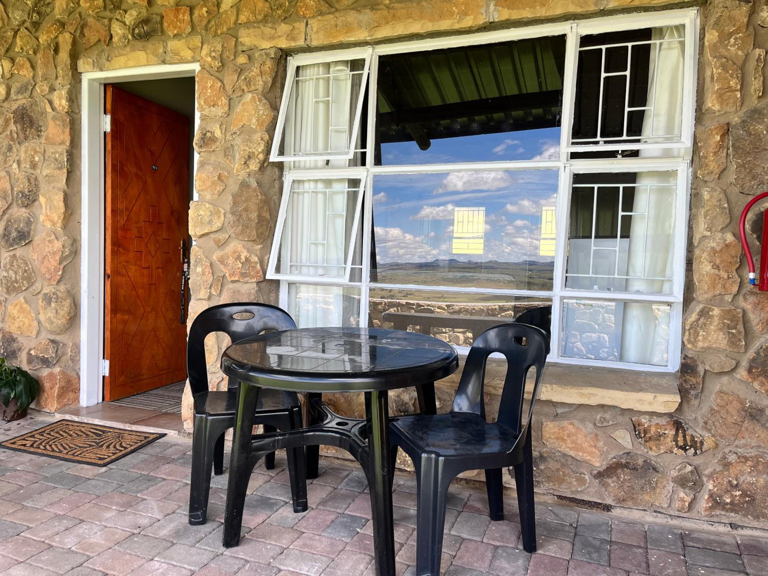 Uitzicht Private Nature Reserve and Lodge view 3