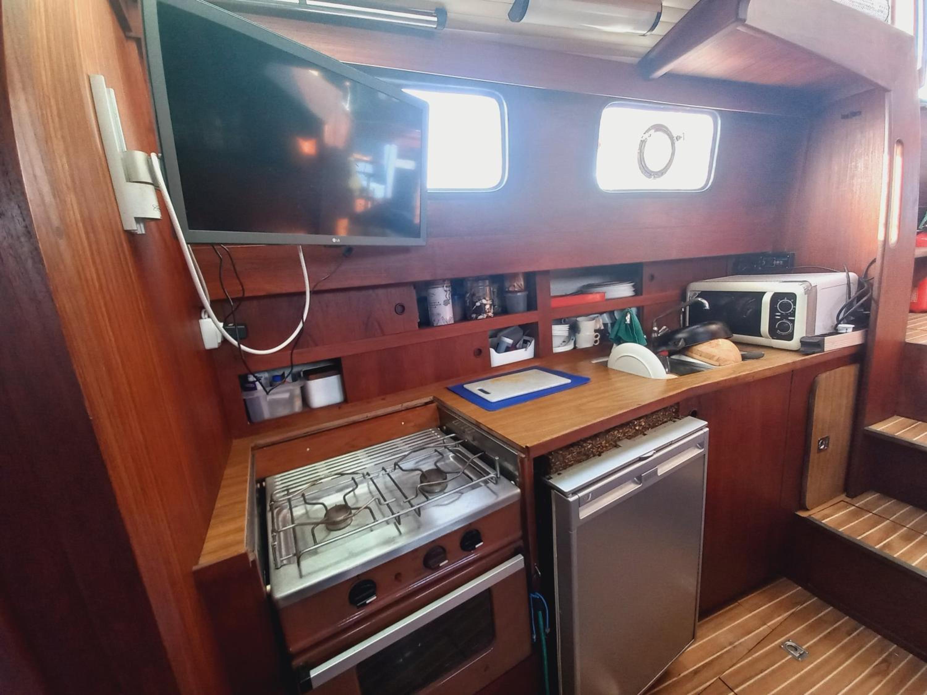 Excelente Velero Clásico en Valencia