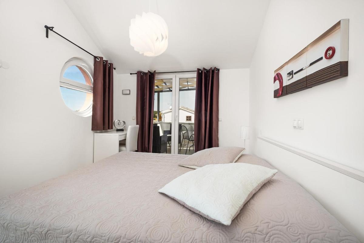 Apartments Bluemare view 2