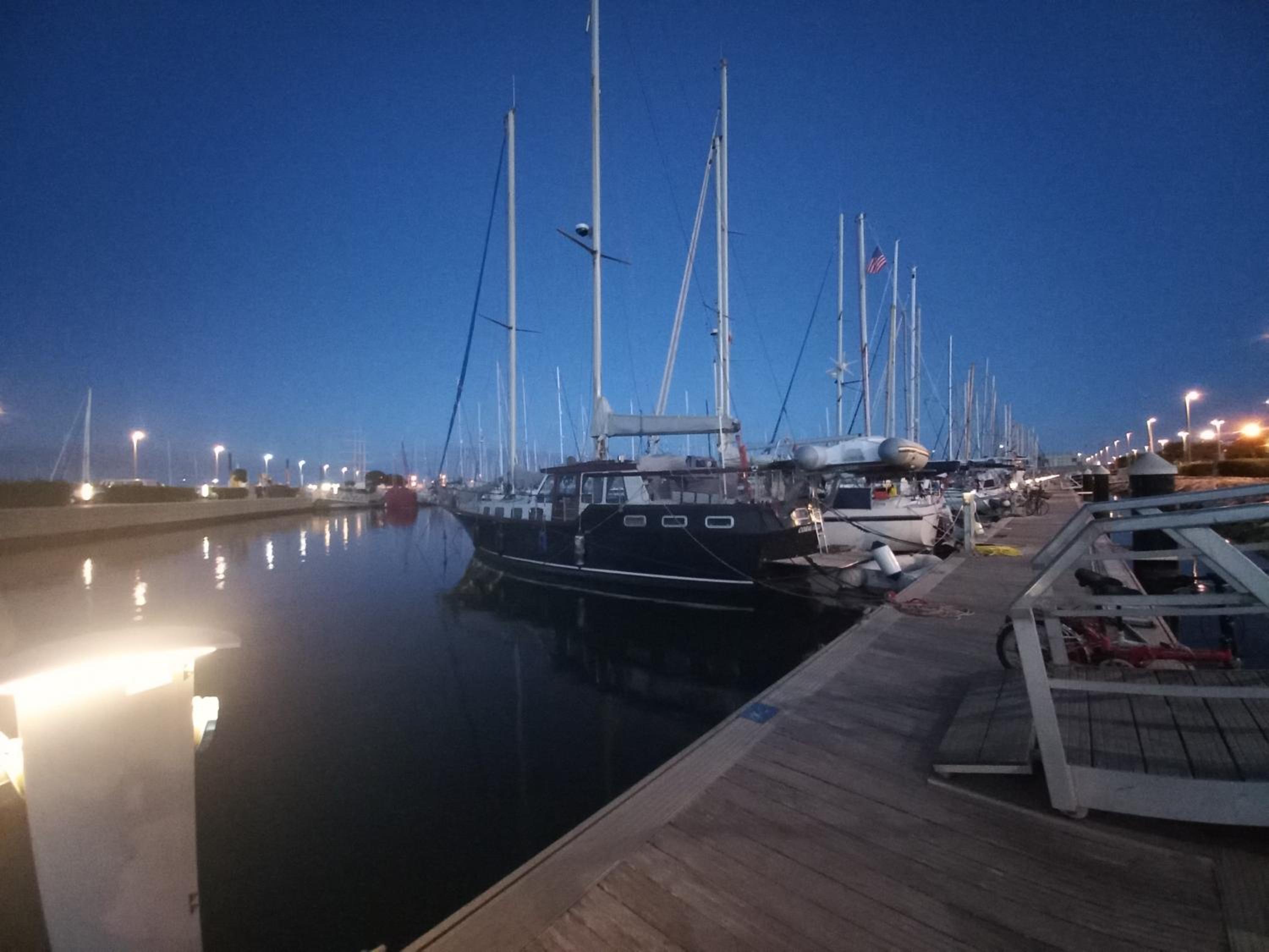 Excelente Velero Clásico en Valencia