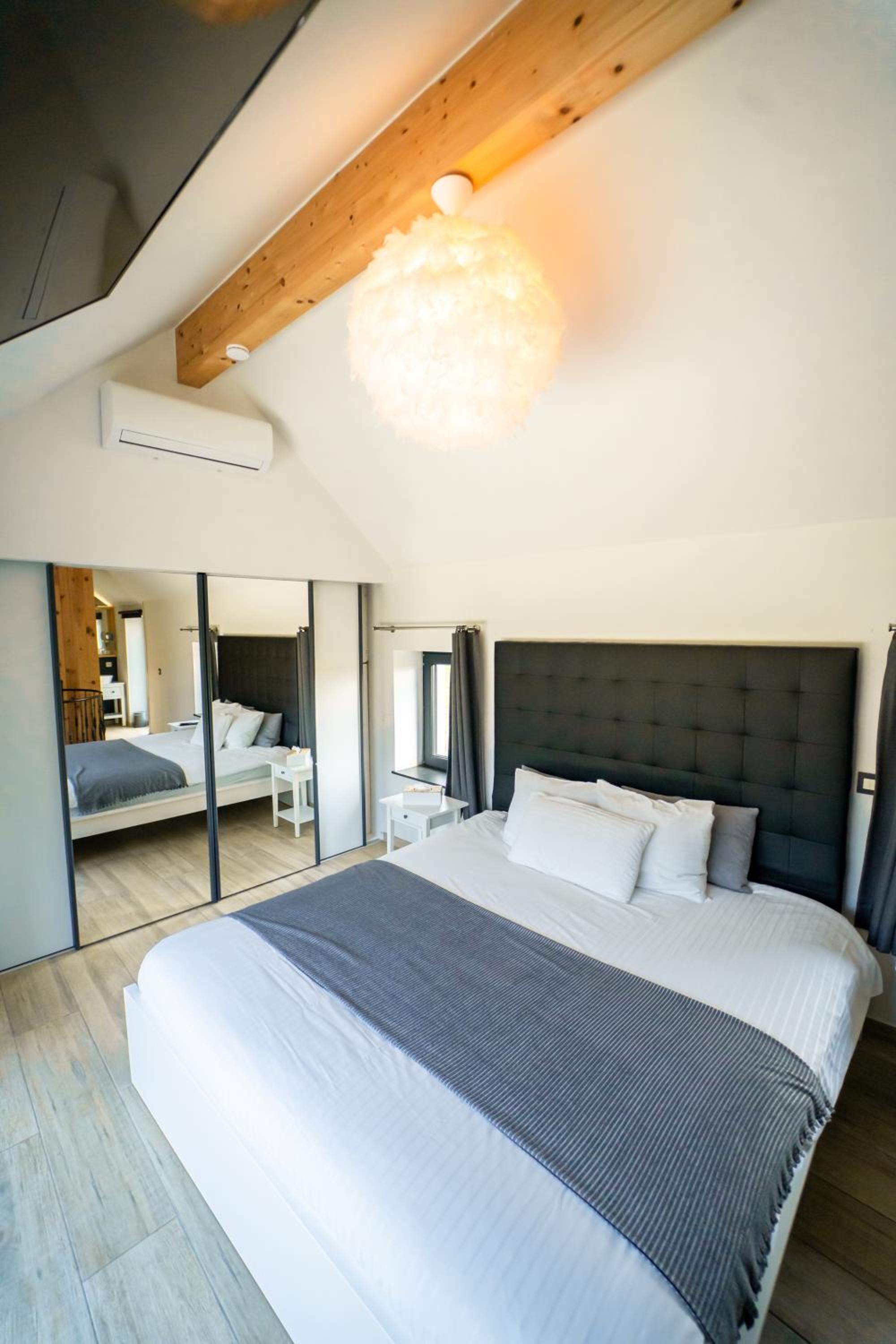 Le Fermage - logement avec piscine, sauna et jacuzzi