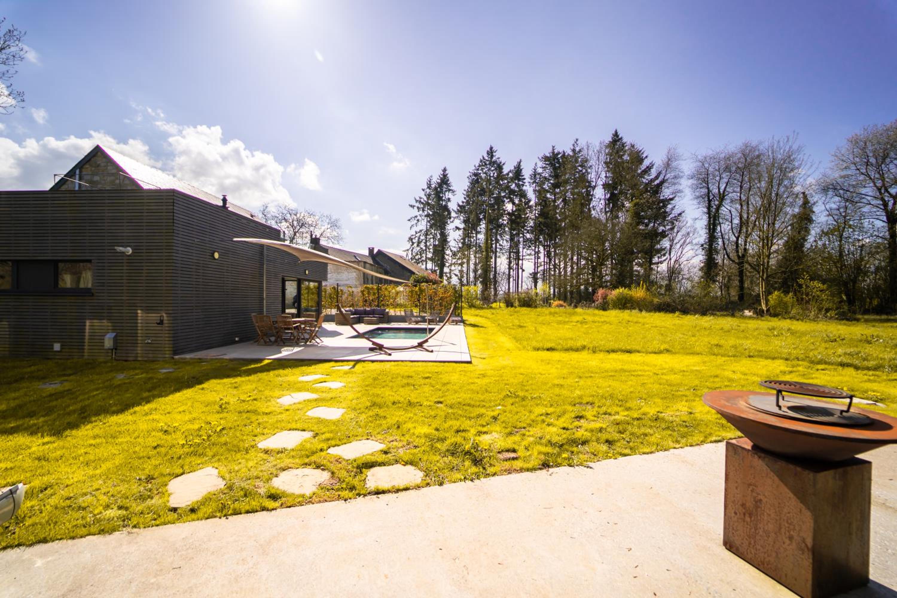Le Fermage - logement avec piscine, sauna et jacuzzi