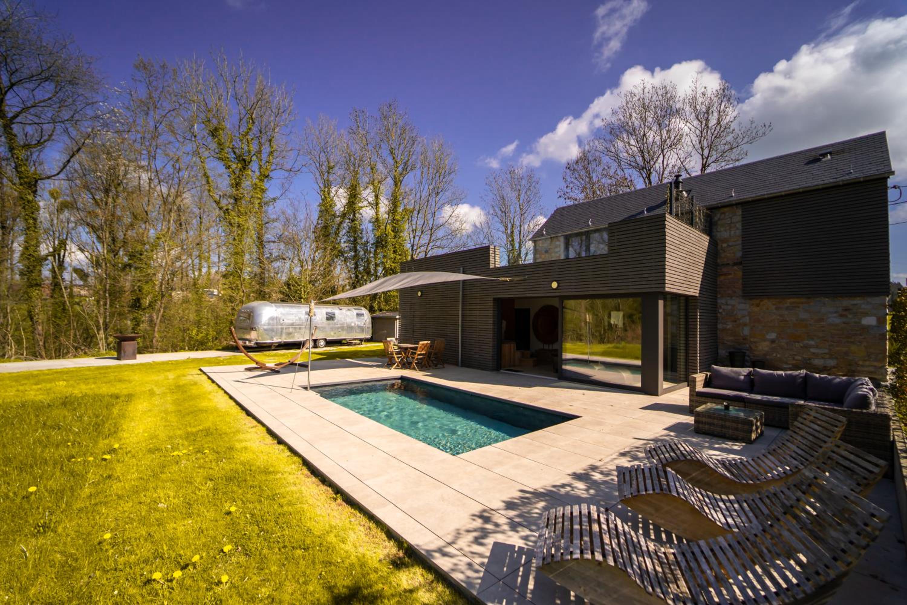 Le Fermage - logement avec piscine, sauna et jacuzzi