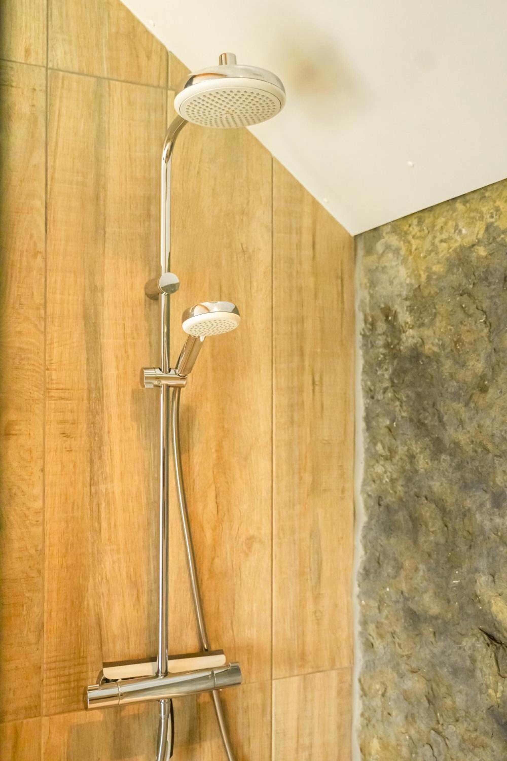 Le Fermage - logement avec piscine, sauna et jacuzzi