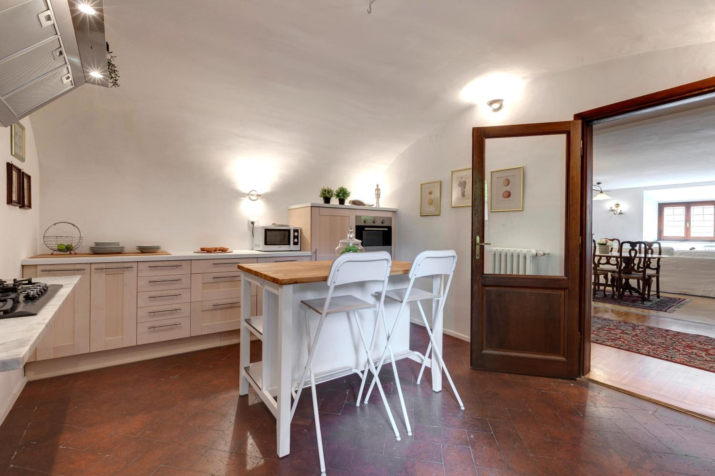 Alfani Deluxe Apartment by Mamo Florence