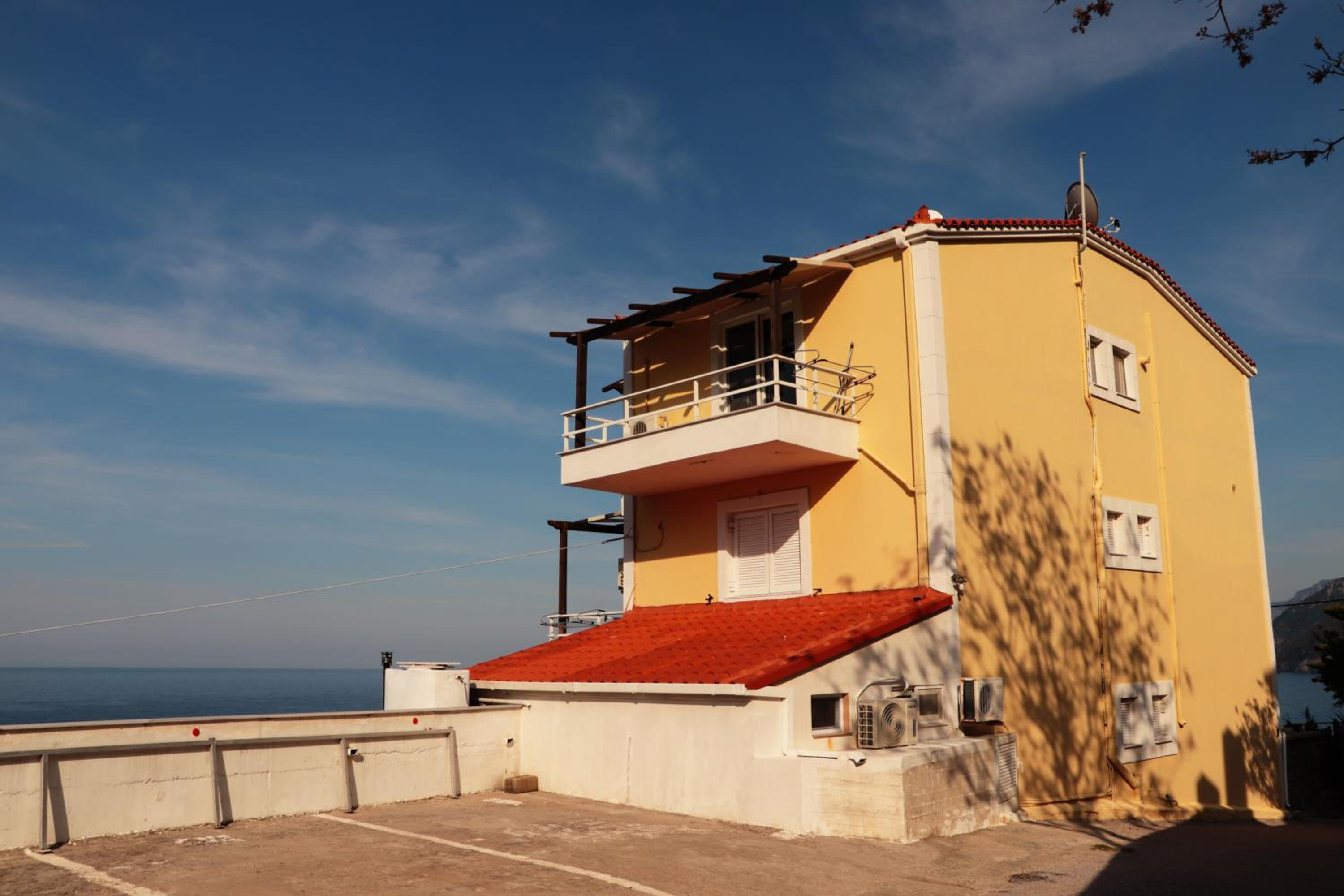 Dream apartments limnionas