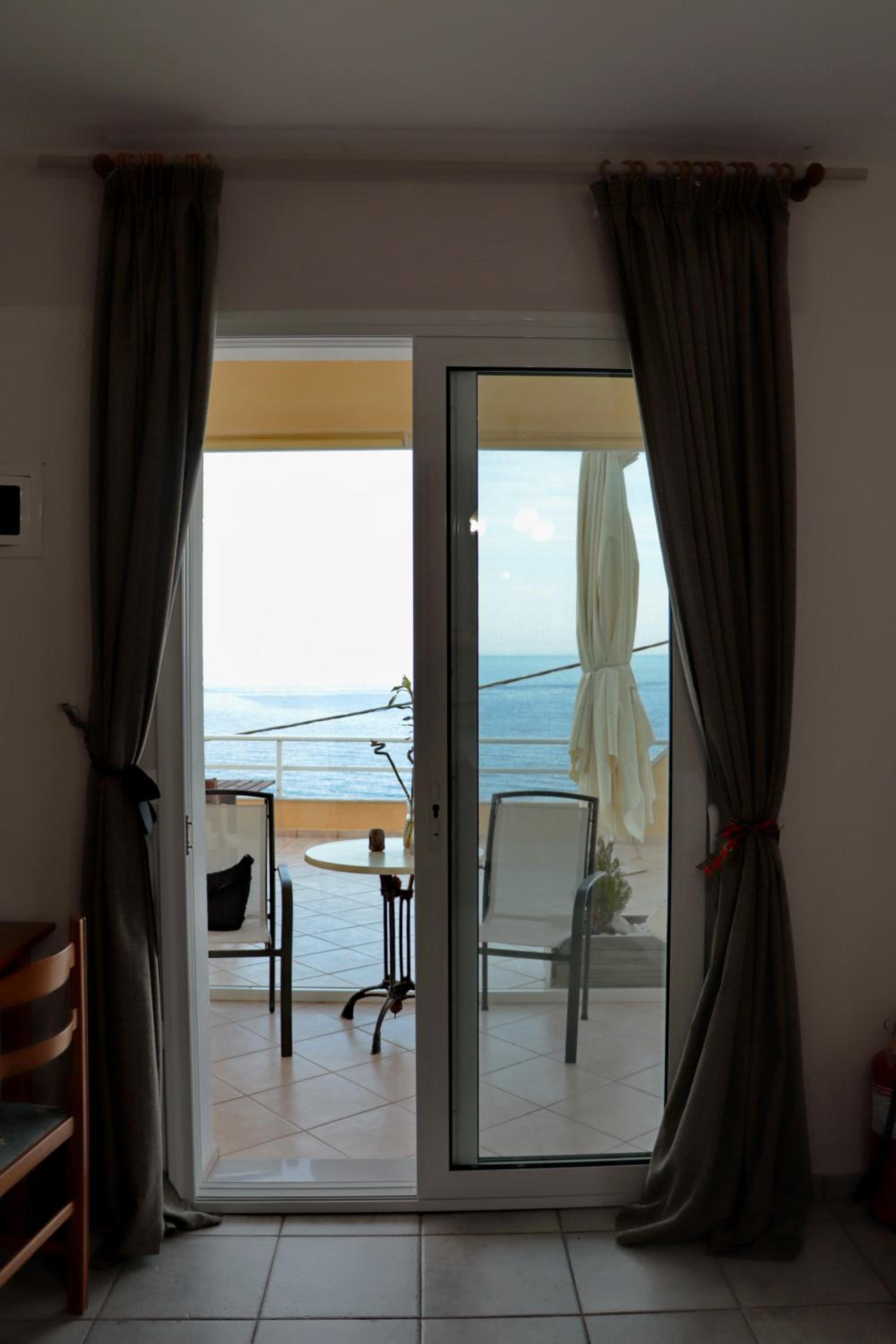 Dream apartments limnionas