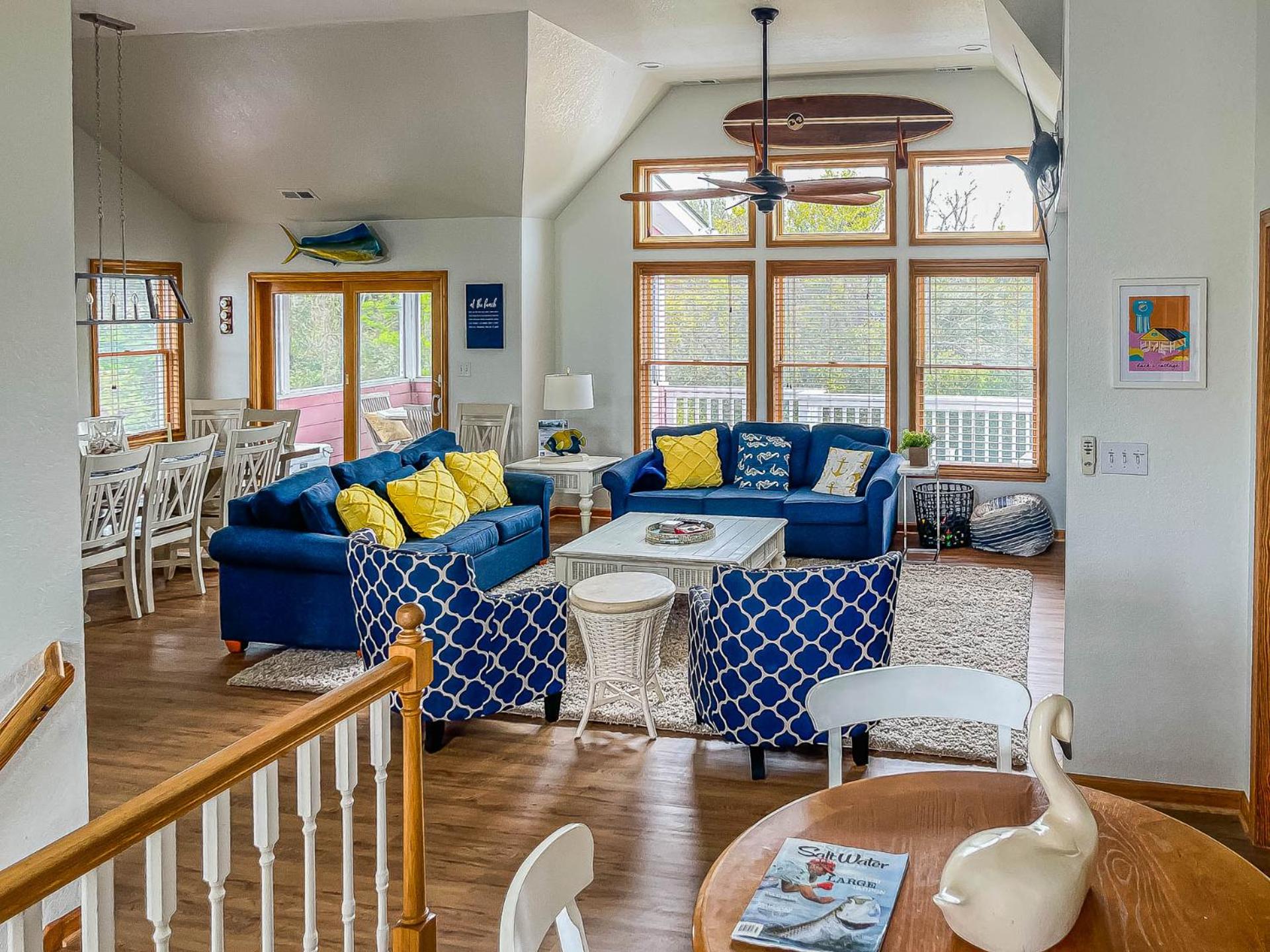 Raspberry Duck - Duck Landing, 525 Yds to Beach, Pool, Tiki Bar, Hot Tub, Close to Downtown
